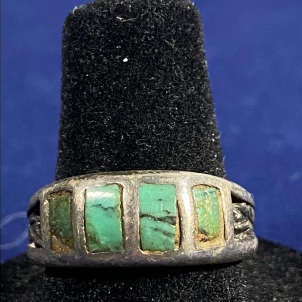 Vintage Old Pawn Silver Metal Green Turquoise Ring